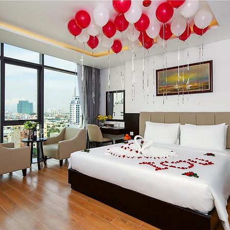 Golden Line Hotel Danang מראה חיצוני תמונה