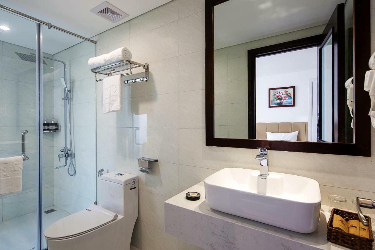 Golden Line Hotel Danang מראה חיצוני תמונה