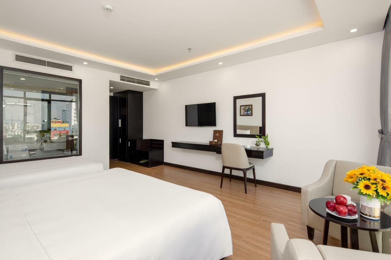 Golden Line Hotel Danang מראה חיצוני תמונה